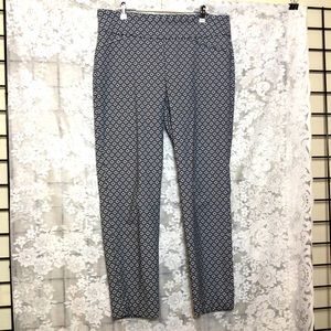 Charter Club Black & White Geometric Print Pull on Straight Leg Pants Sz 14 EUC